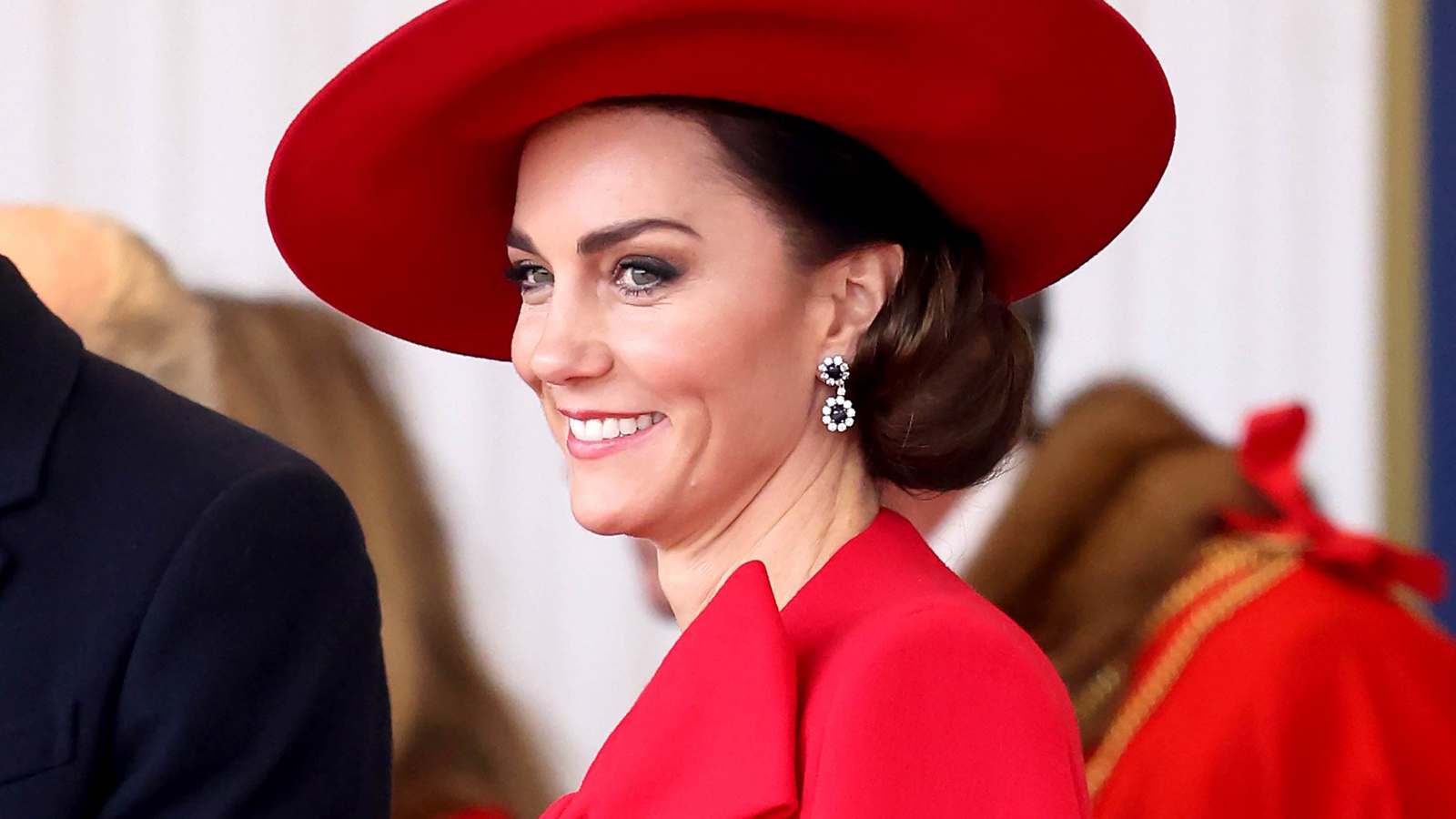 بعد مرورها بعام "قاس".. كيت ميدلتون تلجأ لوالدتها