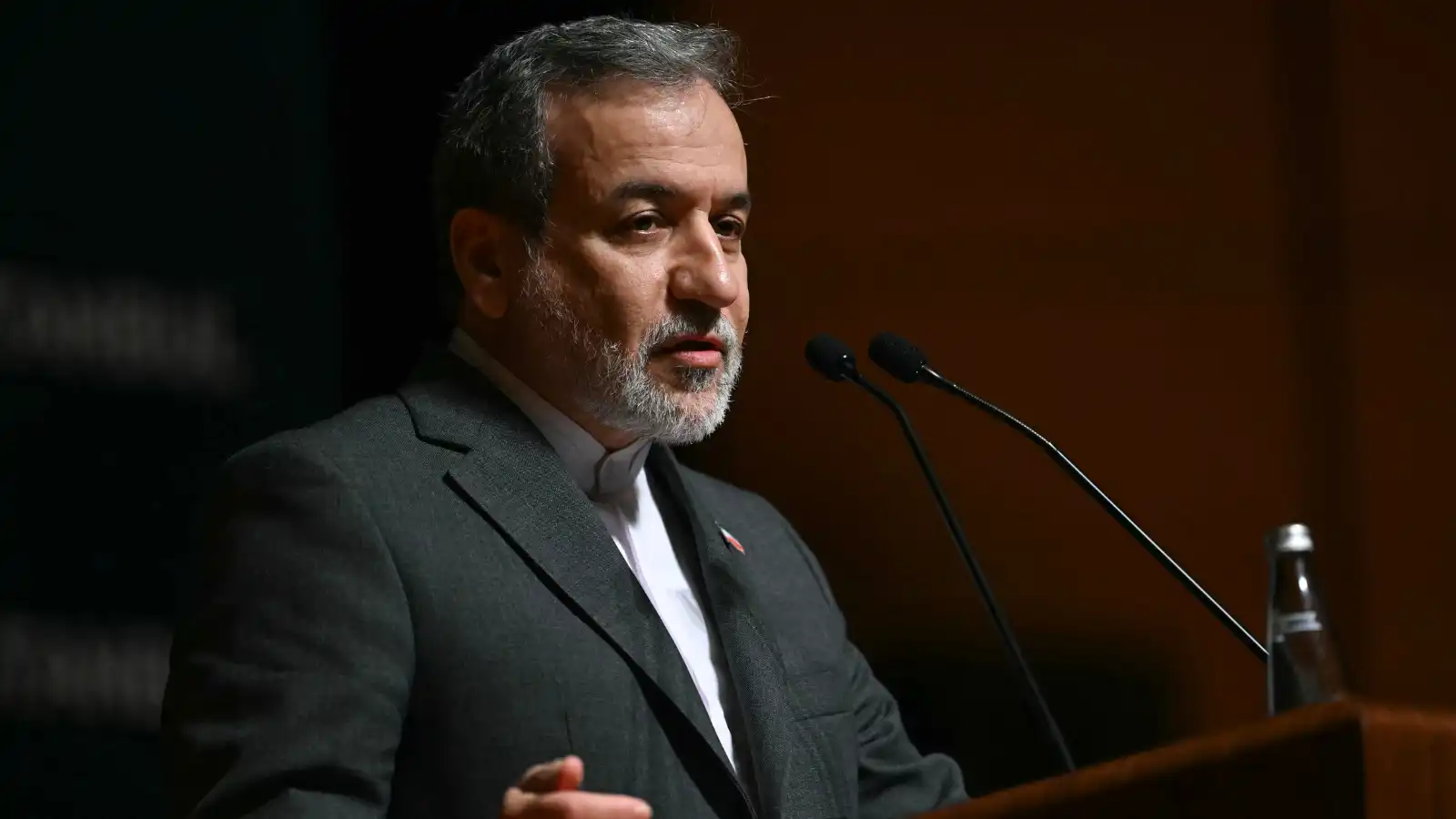 عراقجي: لا حل عسكريا في إيران ومستعدون للمفاوضات