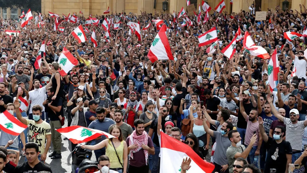 تيار المستقبل و"حزب الله" و"أمل" يرشحون سمير الخطيب لرئاسة الوزراء في لبنان