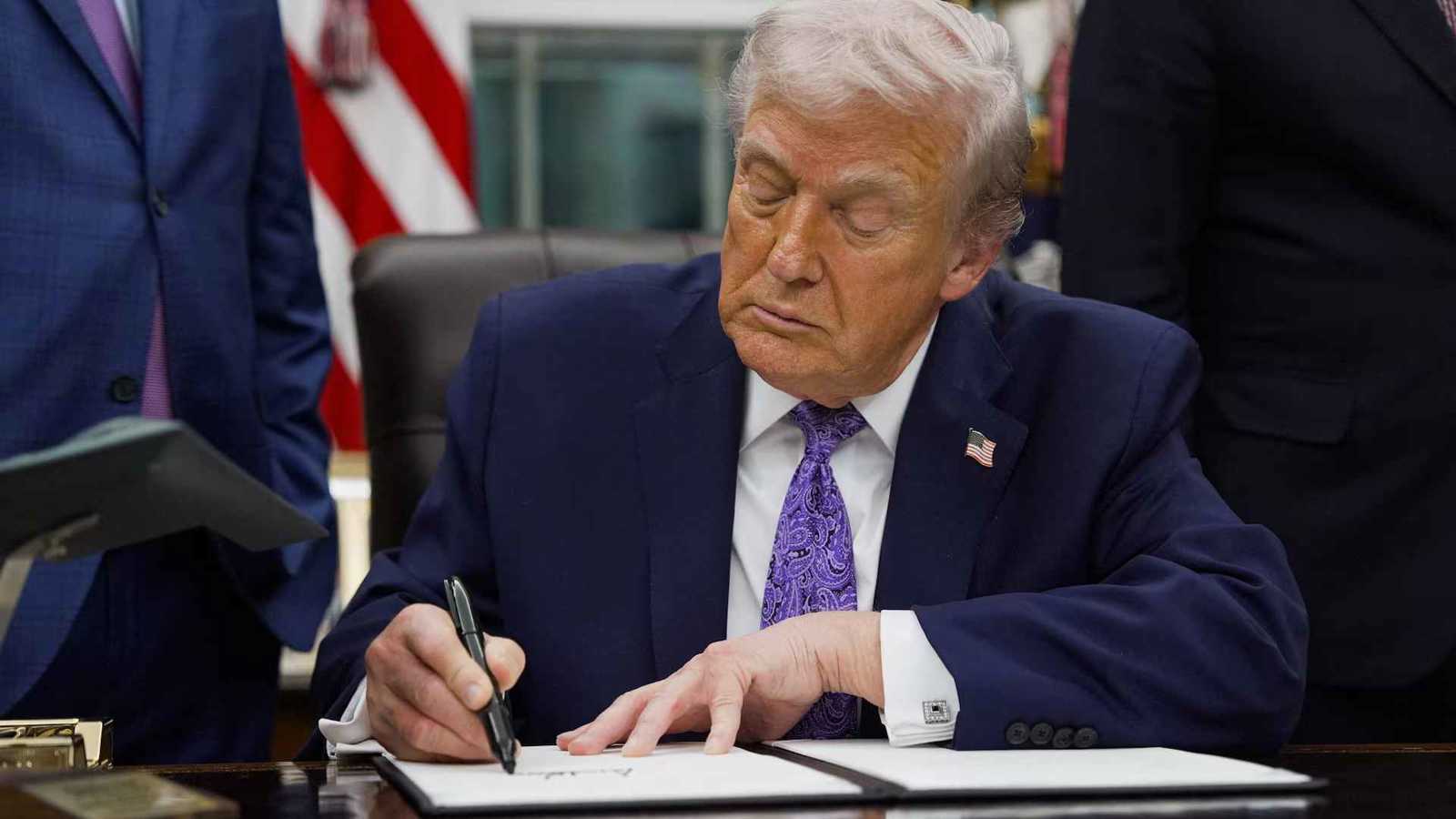 فراغ السفارات يهز واشنطن.. تحذير من أخطر "شلل دبلوماسي" في تاريخ أمريكا