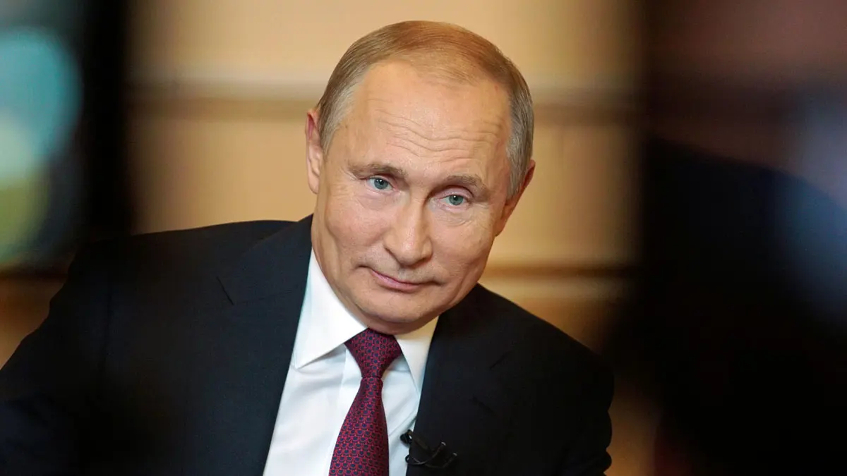 بوتين يردّ على مغنٍ بريطاني شهير عبّر عن استيائه بشأن حقوق المثليين في روسيا