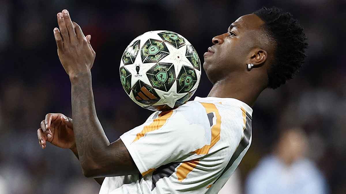 فينيسيوس يتلقى صدمة بشأن اتهامه مشجعين لبرشلونة بالعنصرية