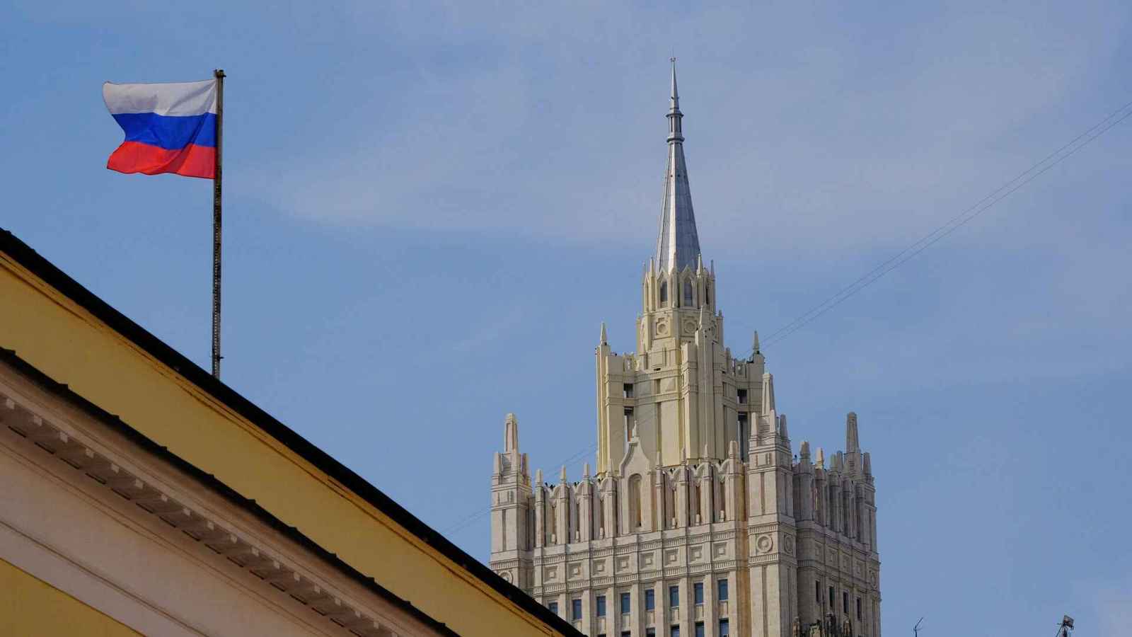 "بمن فيهم مواطنوها".. سعي روسي "حثيث" للإفراج عن "رهائن غزة"