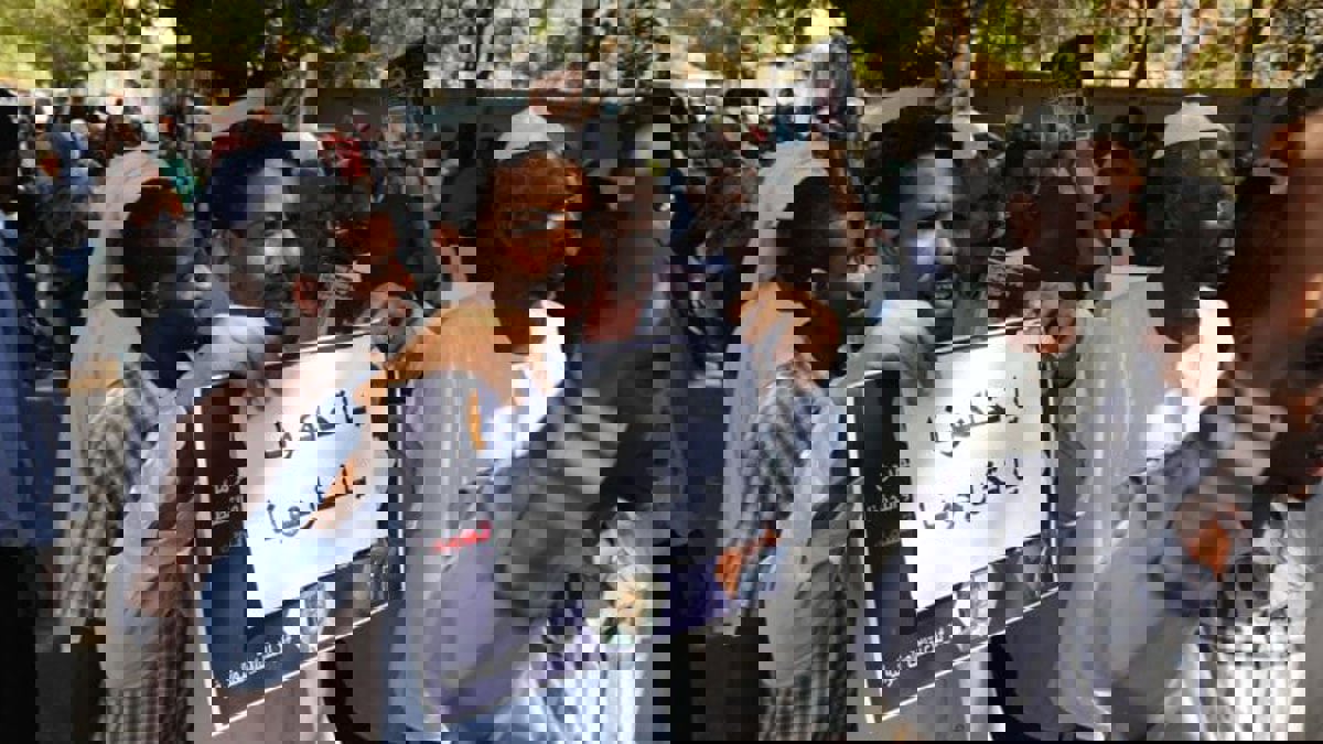 أمام سجن "كوبر" بالخرطوم.. احتجاج لأسر معتقلي نظام البشير