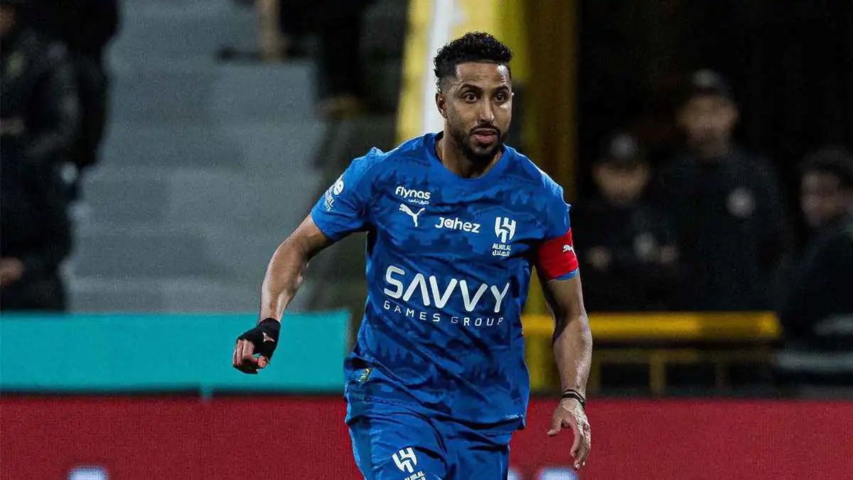 كم هدفًا ينقص سالم الدوسري ليصبح الهداف التاريخي لنادي الهلال؟