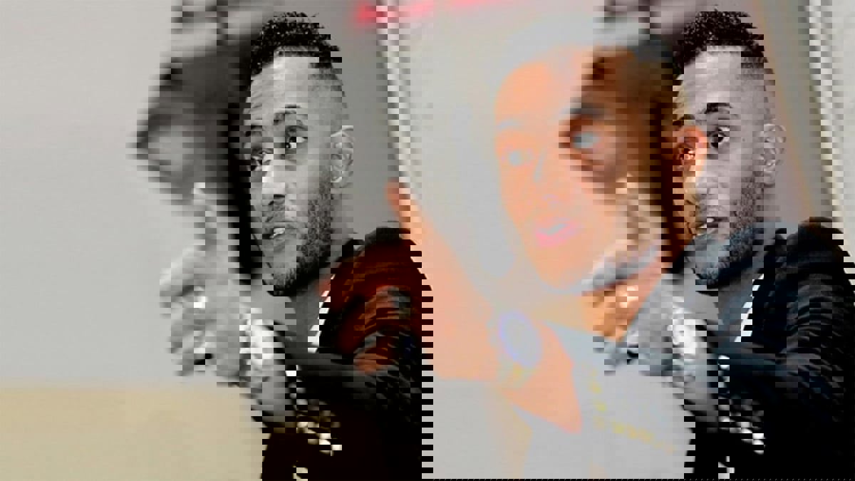 أخيرًا.. محمد رمضان يتنازل عن "نمبر وان" ويهديه لهذا الشخص

