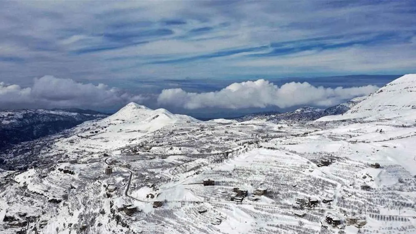 آدم ورنيم وجلمود.. اختلاف طريف على تسمية منخفض يضرب الشرق الأوسط