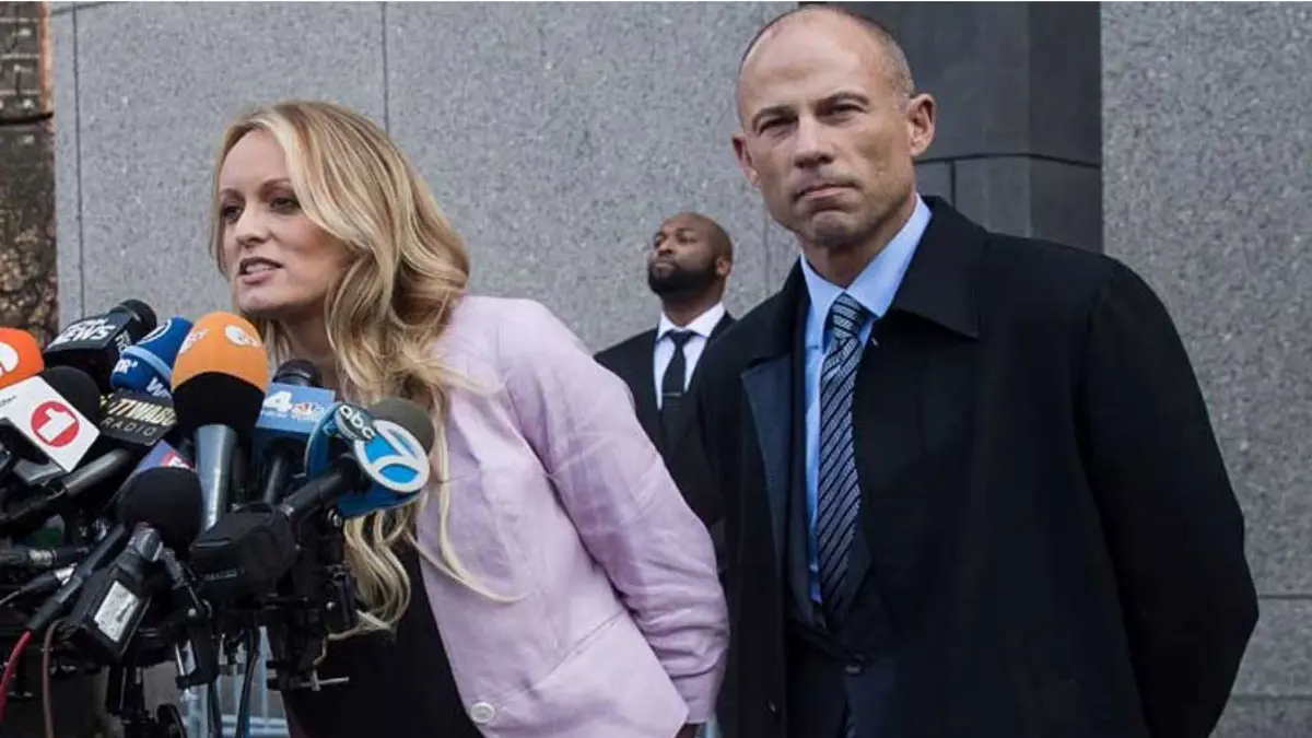 معروف بتصريحاته ضد ترامب.. اعتقال محامي الممثلة الإباحية ستورمي دانيلز