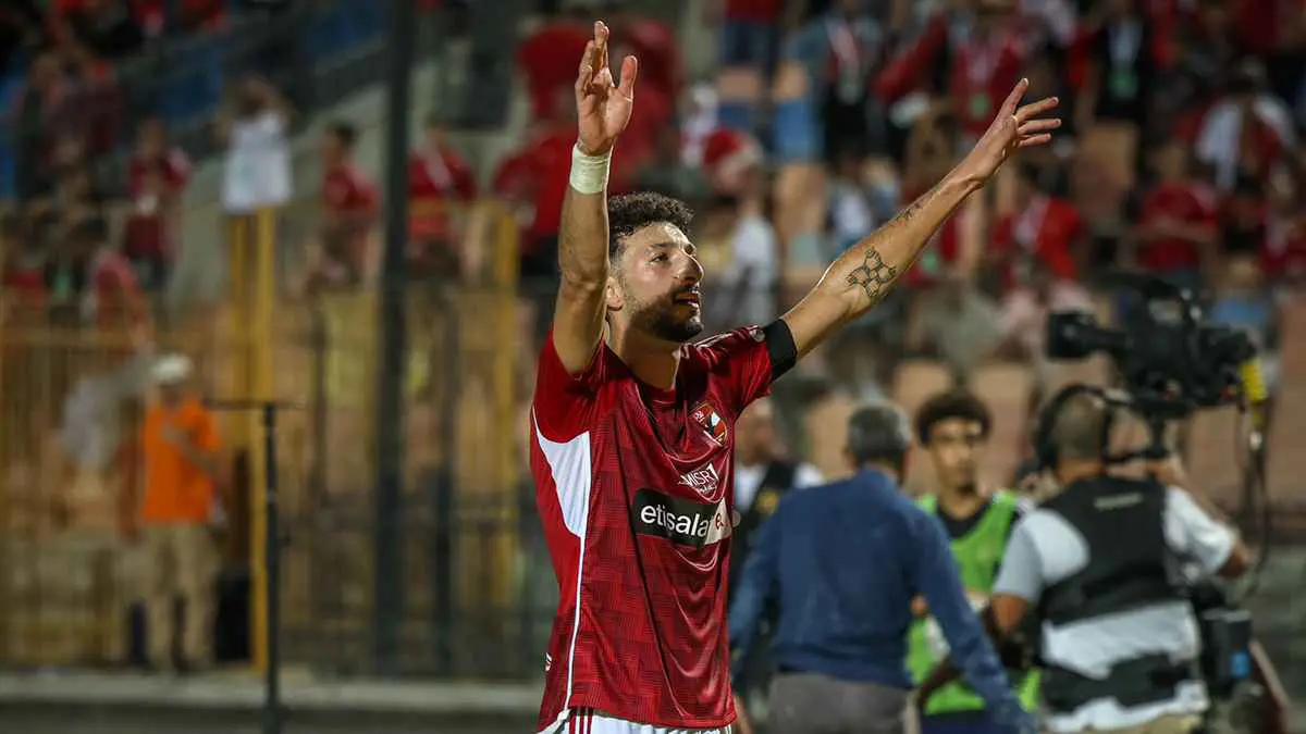 الأهلي يجهز "عقابا رادعا" لوسام أبو علي