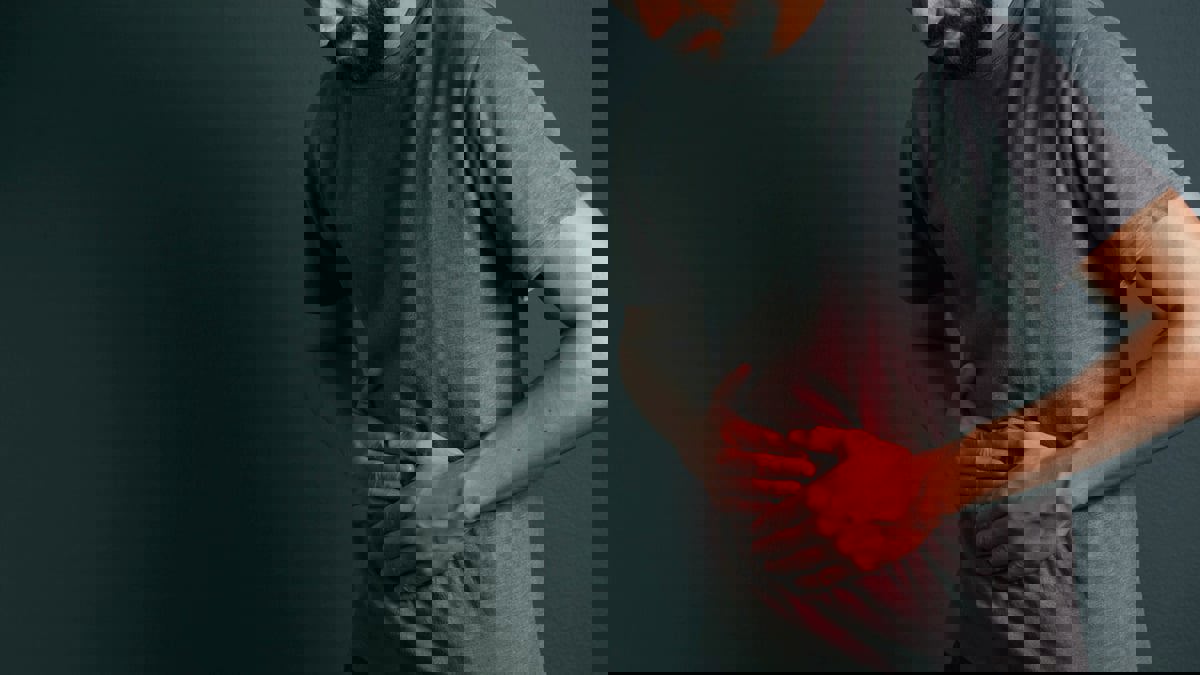 انتبه.. هذه الأعراض تشير إلى إصابتك بقرحة المعدة