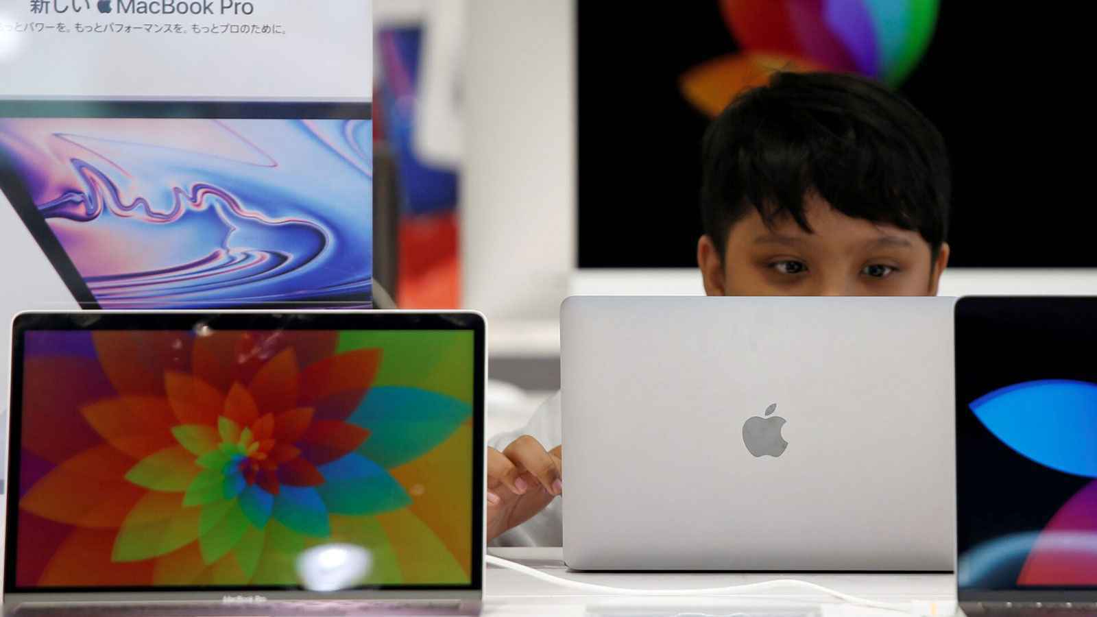 لماذا لم تتأثر أجهزة "ماك" بانقطاع خدمة الإنترنت العالمية؟