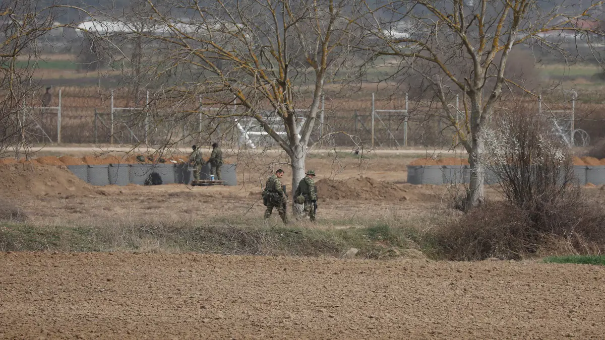 تركيا واليونان تتراشقان بالتغريدات