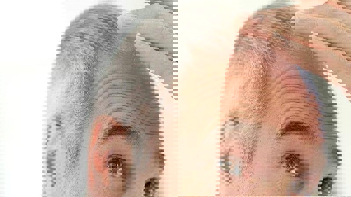 علاجات منزلية تخلصك من الشعر الأبيض