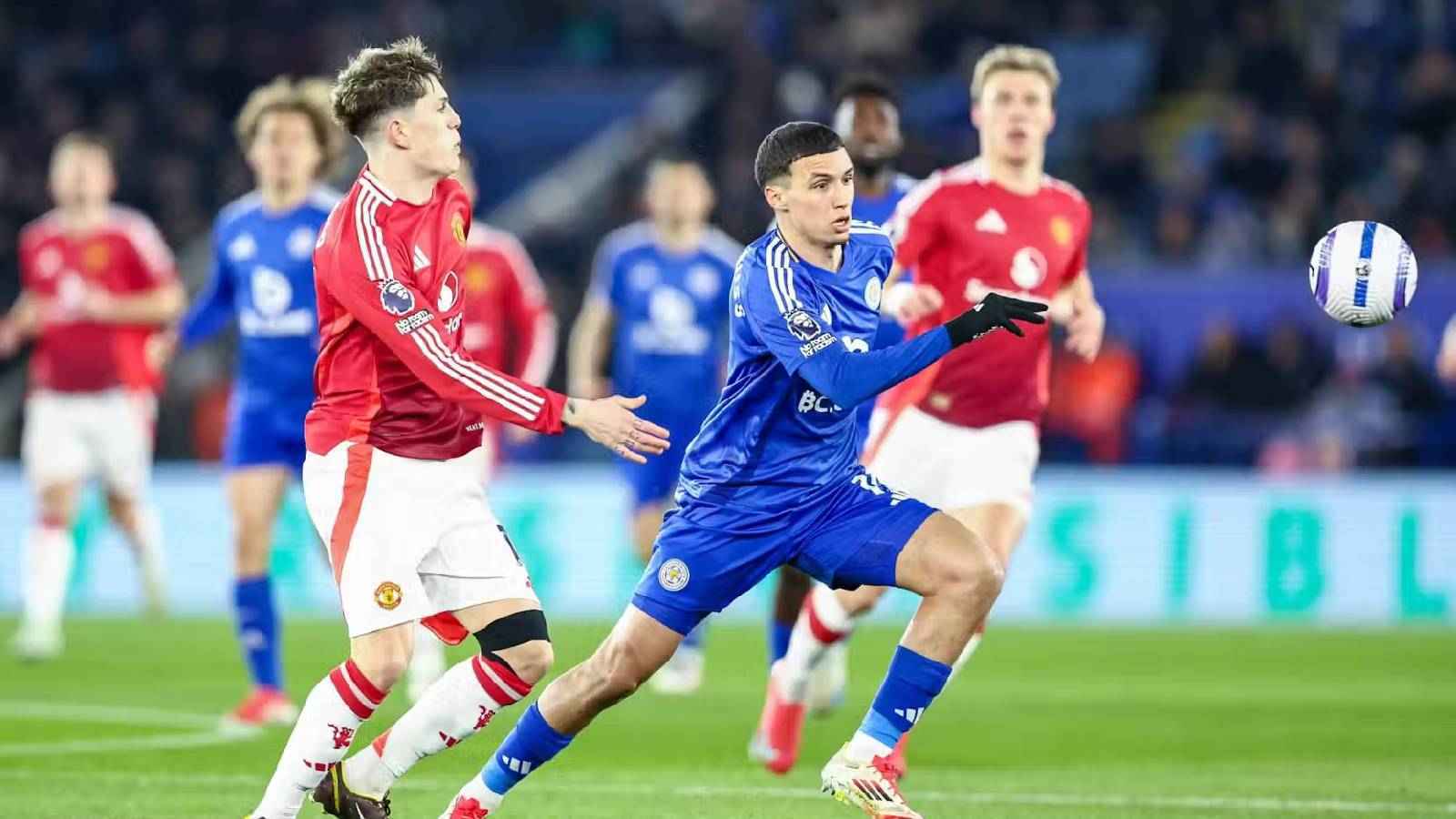 ليستر سيتي يحدد سعر رحيل بلال الخنوس إلى آرسنال