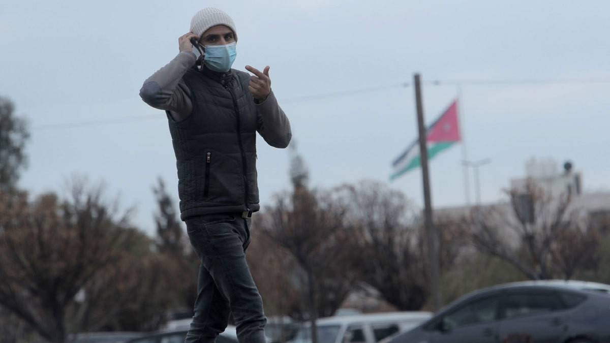 الأردن.. قرارات اقتصادية جديدة لمواجهة تداعيات كورونا.. والرزاز: أولوية الإنفاق تغيرت