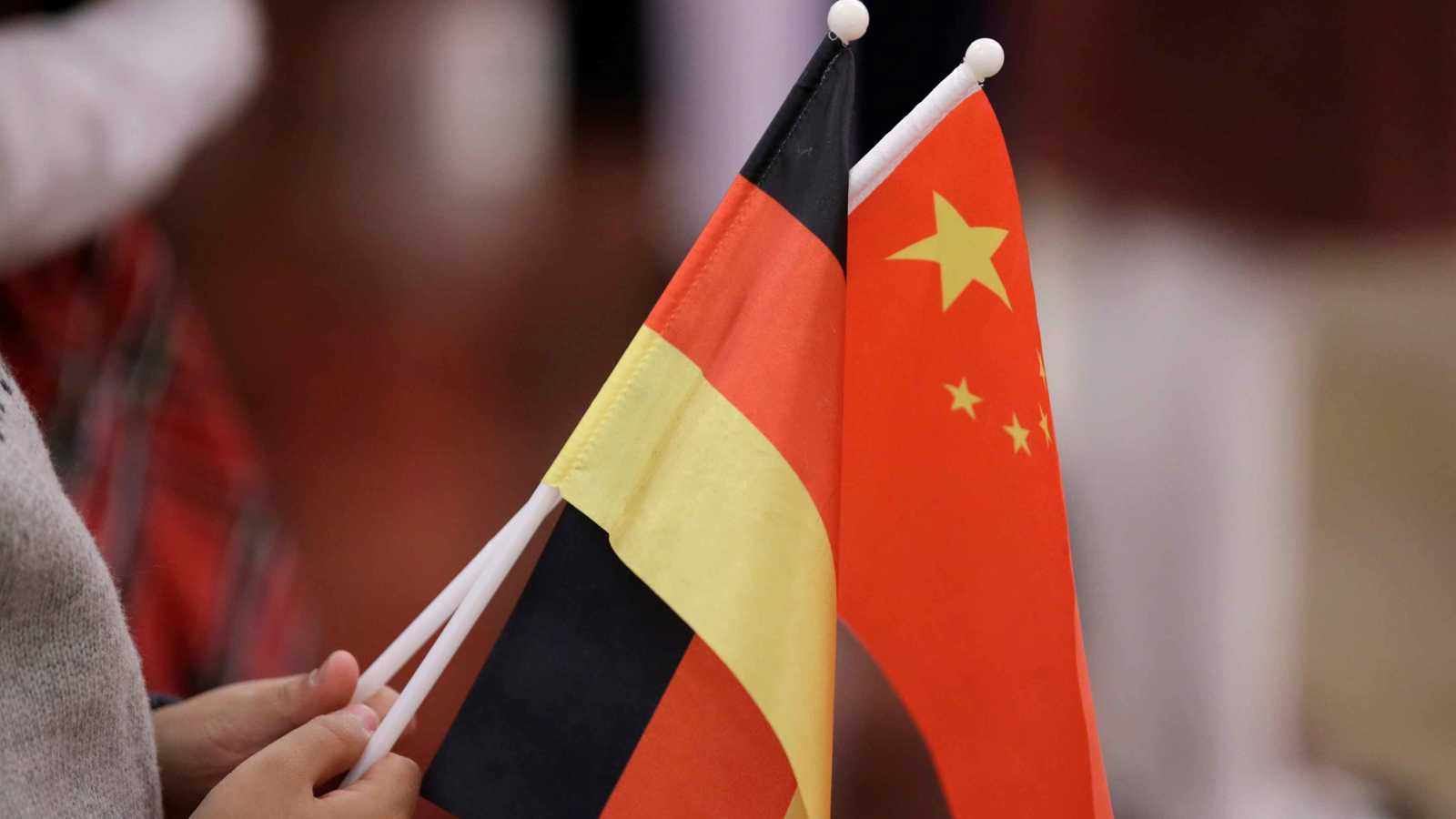 برلين تراجع سياستها تجاه بكين بعد أزمة زيارة فاديفول