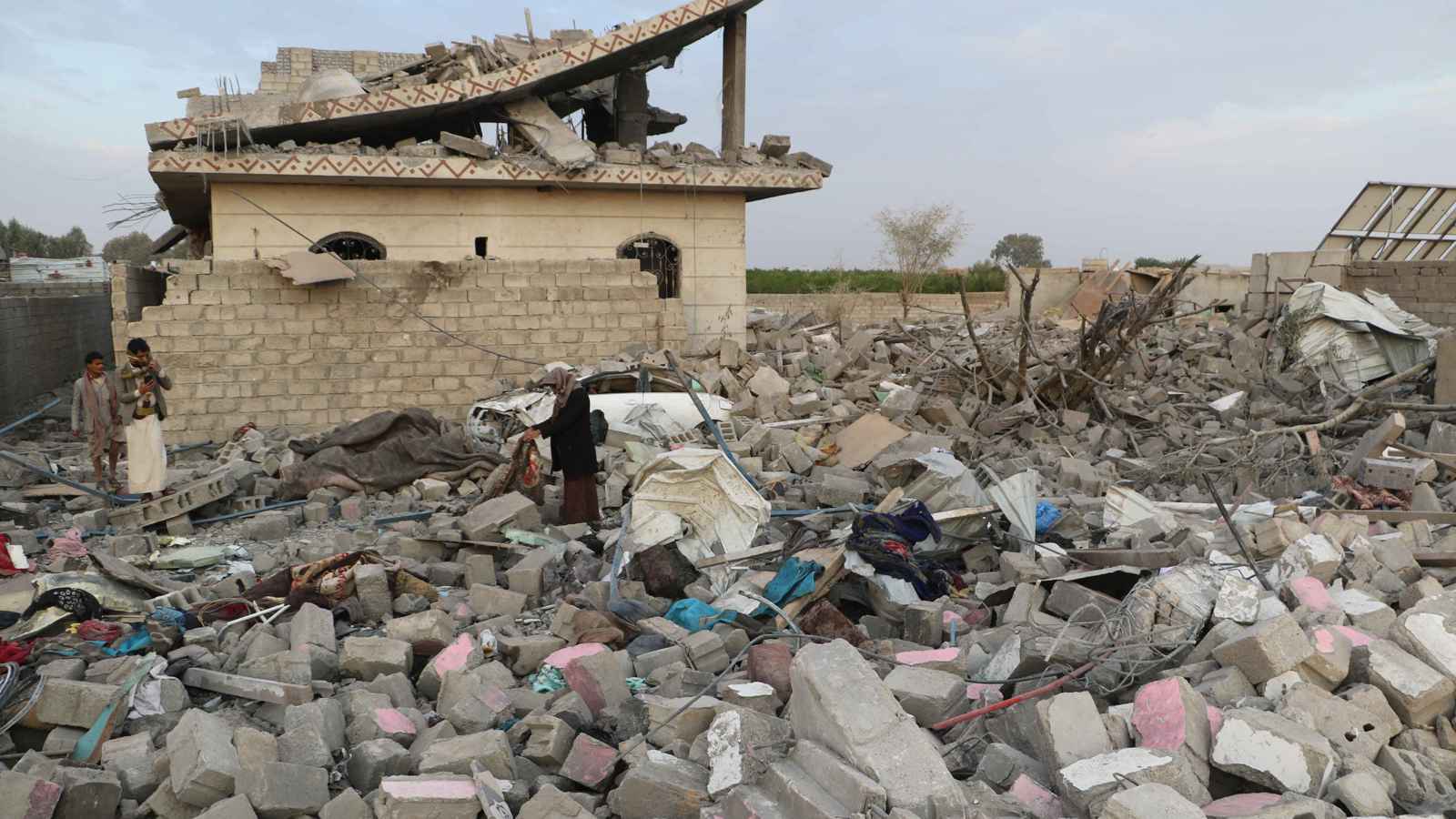 البنتاغون يلوح بـ"قوة فتاكة ساحقة" لتحقيق أهدافه في اليمن