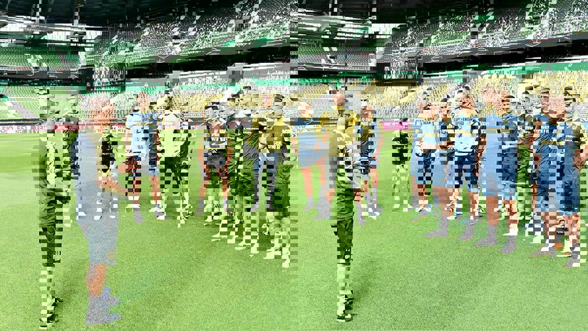 ماذا حدث لمنتخبي روسيا وأوكرانيا منذ بدء الحرب؟