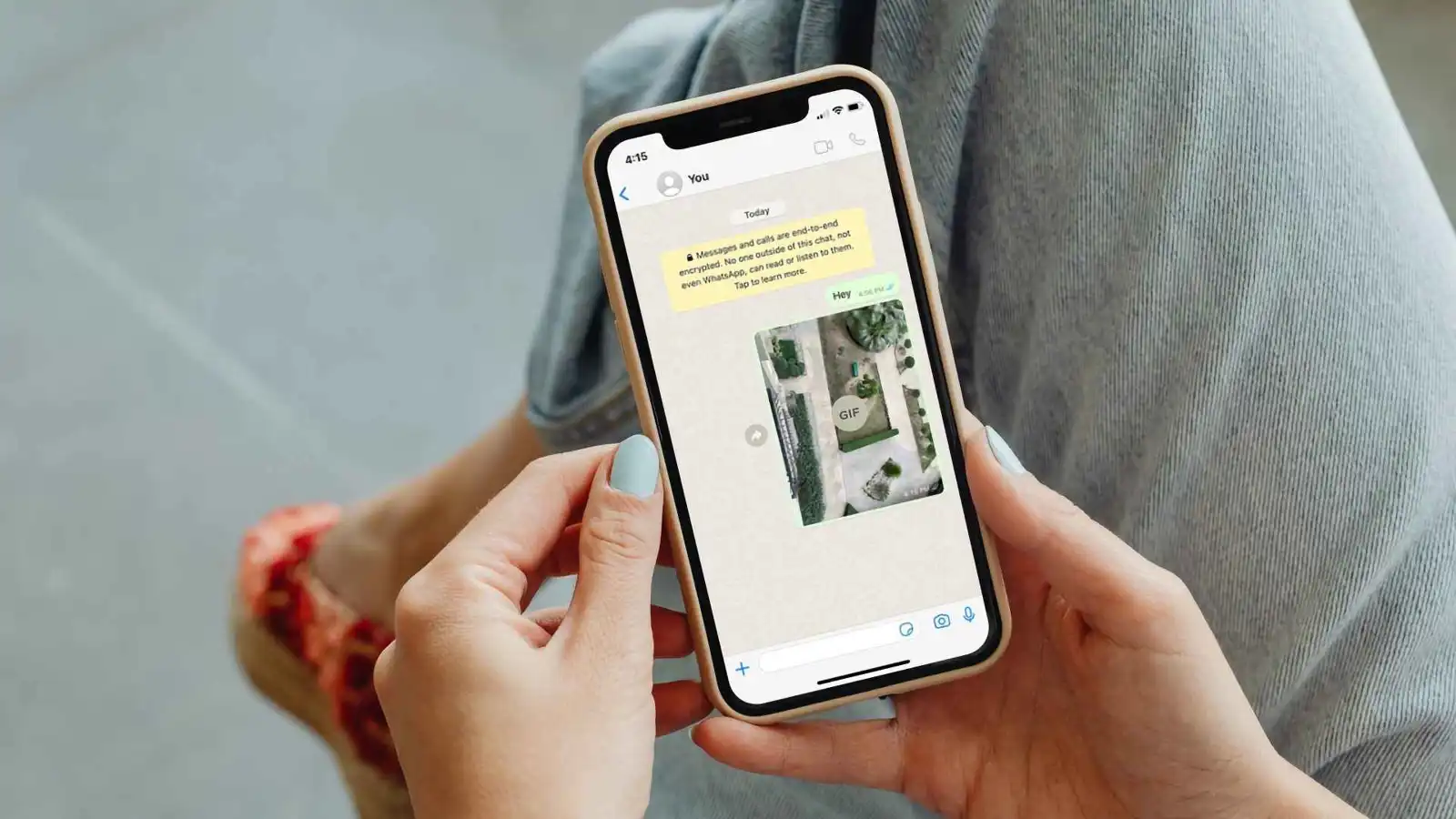 "واتساب" يضيف دعم الصور الحية على iOS مع الحفاظ على الصوت والحركة