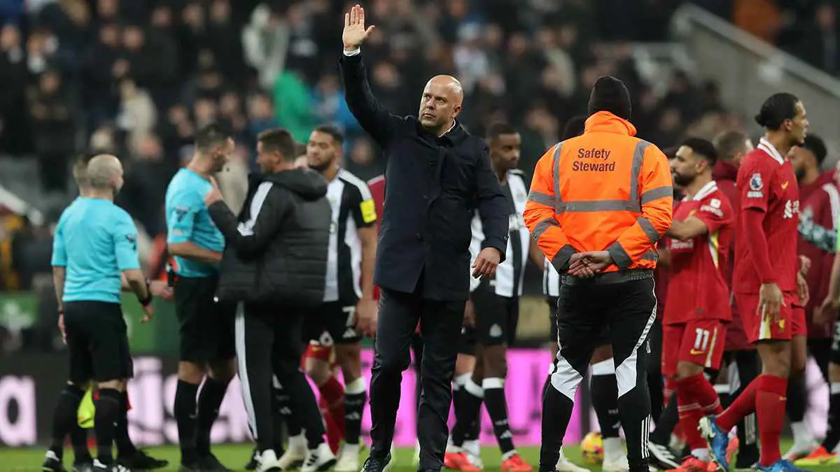 سبب اعتذار قناة أمازون برايم لمدرب نادي ليفربول