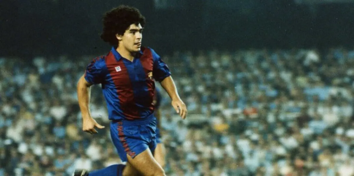 مارادونا يقاضي شركة "كونامي" اليابانية بسبب هذه الصورة