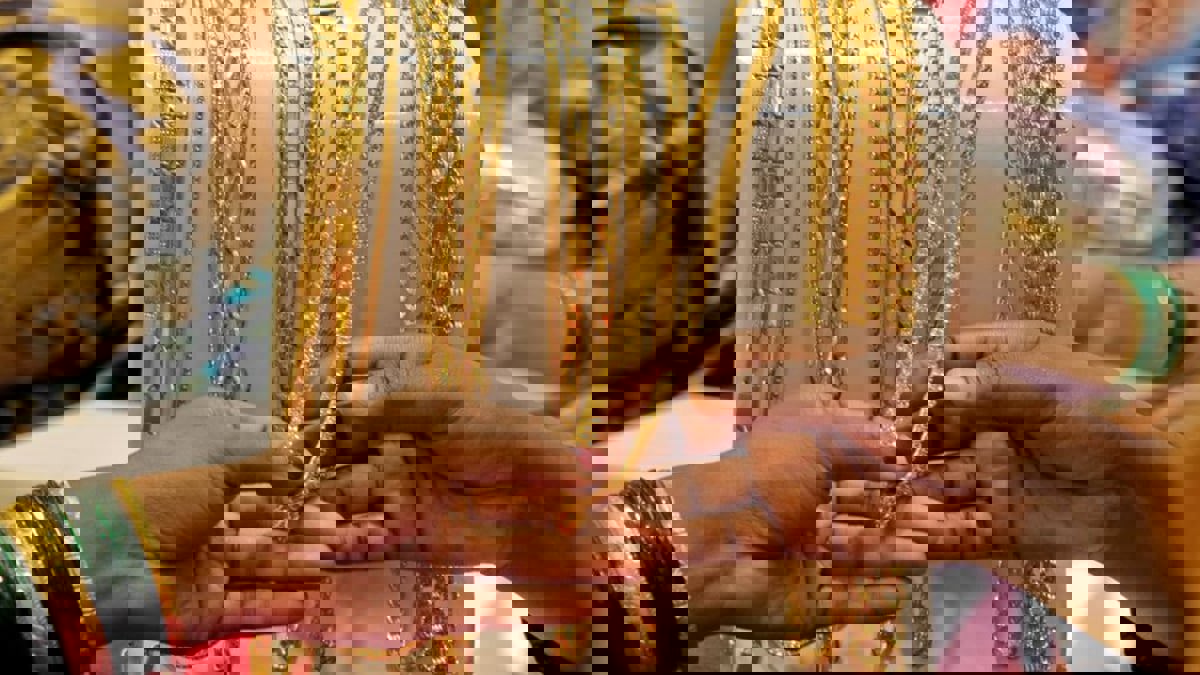 قفزة في أسعار الذهب والفضة عند أعلى مستوى في 11 عاما