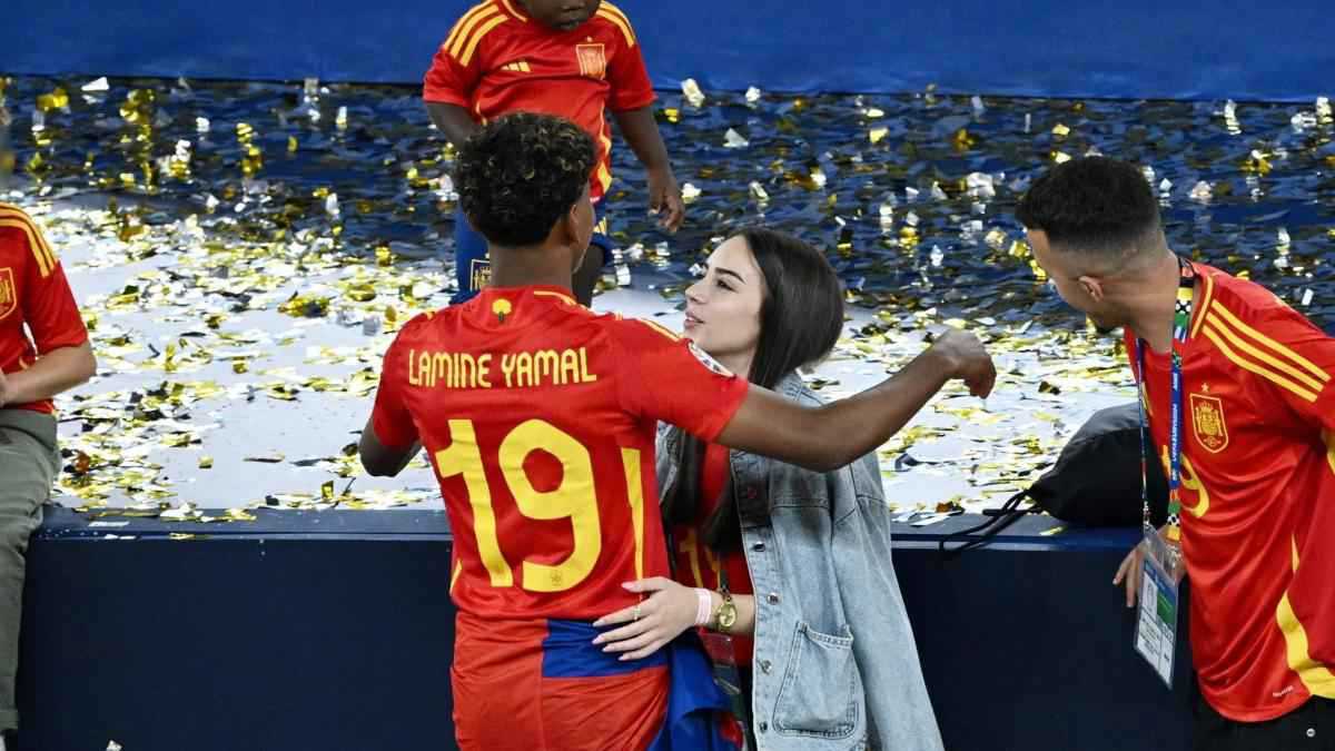 "إثبات الخلو من الجرائم الجنسية".. لماذا عطل منتخب إسبانيا قانون حماية القصر؟