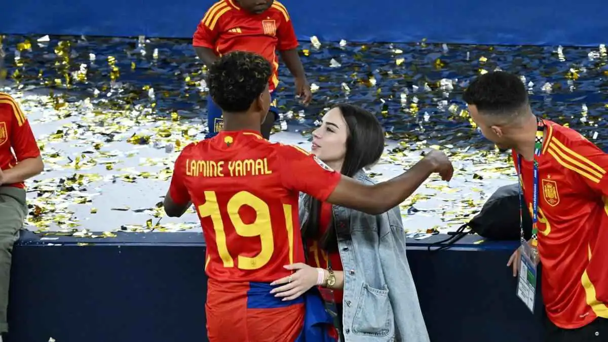 "إثبات الخلو من الجرائم الجنسية".. لماذا عطل منتخب إسبانيا قانون حماية القصر؟