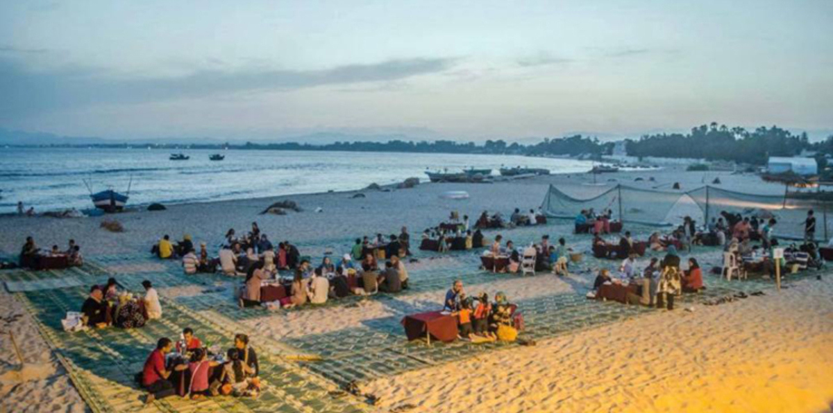 التونسيون يواجهون الإرهاب على طريقتهم الخاصة (صور)