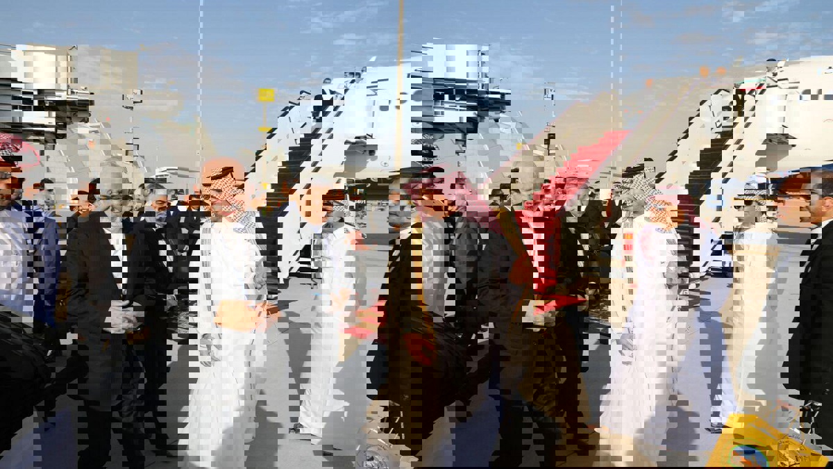 ظريف يزور الدوحة بعد محادثات بين روحاني وأمير قطر بشأن الخليج