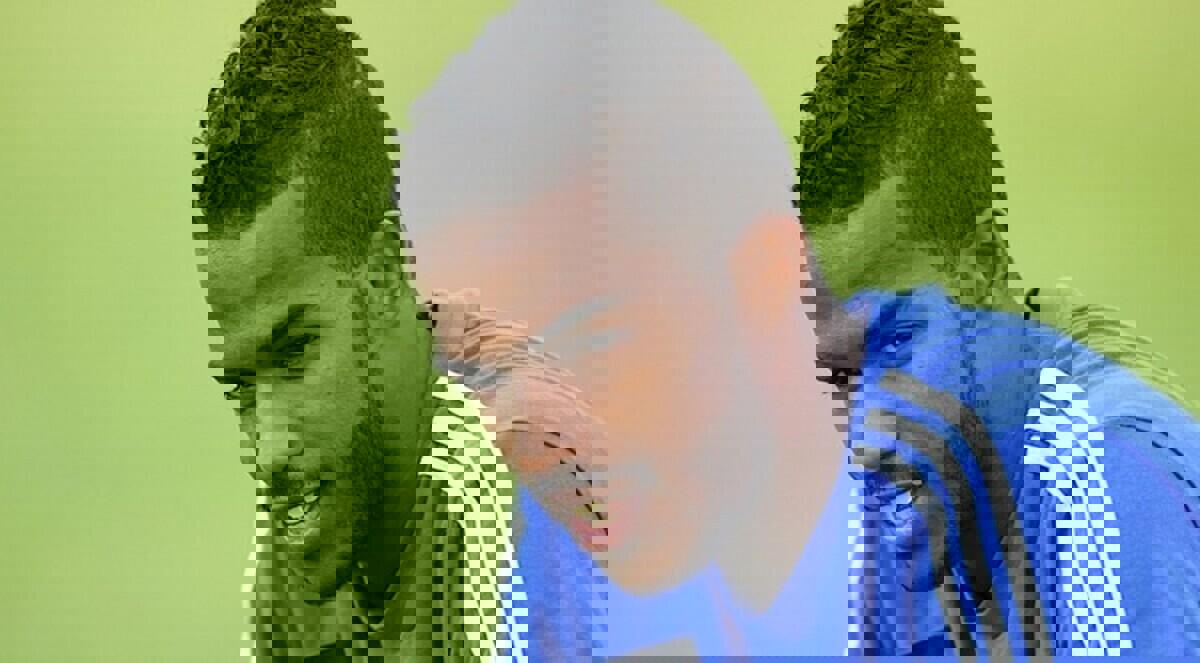 الهلال يهدد نواف العابد بالطرد