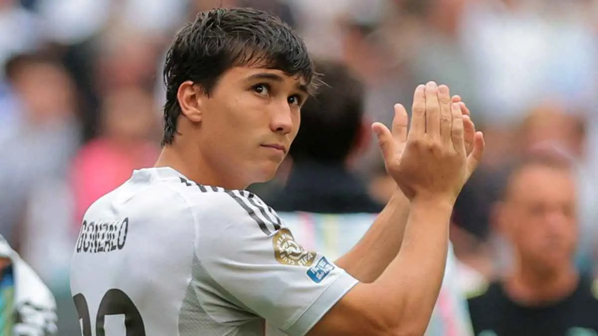 غونزالو غارسيا بعد تألقه: كريستيانو رونالدو هو قدوتي (فيديو)