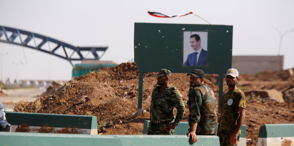 المرصد: الجيش السوري يقصف مناطق في إدلب تمهيدًا لشن هجوم أوسع