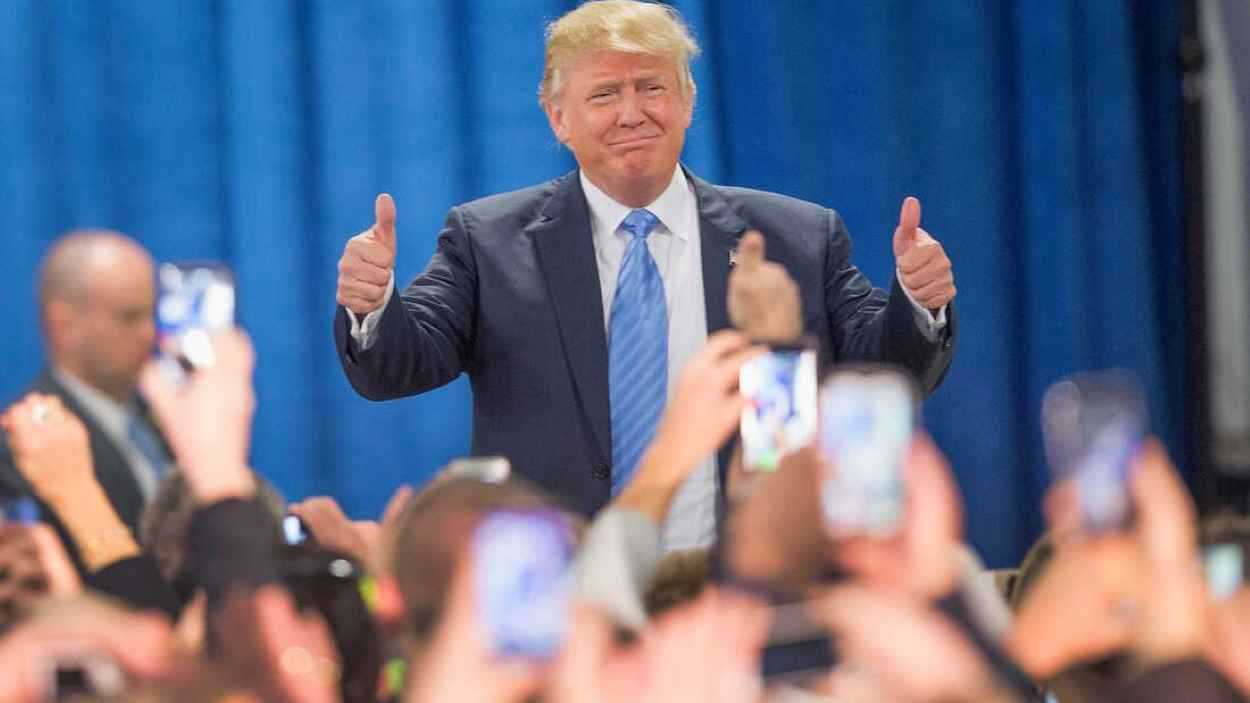 الهجرة والاقتصاد تحددان.. ماذا حدث لشعبية ترامب بعد 6 أشهر؟