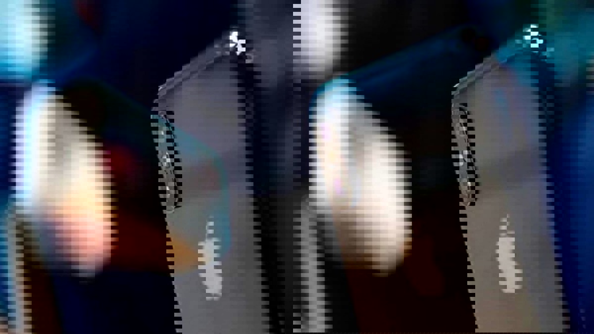 أي مستقبل ينتظر "آبل" في ظل التبعية الكبيرة لهواتف "آي فون"؟