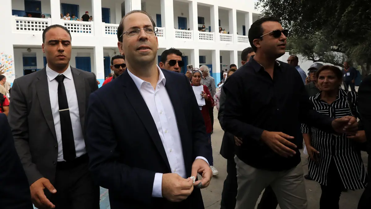 "الفوضى والخلافات" تضربان الحكومة التونسية .. والشاهد "شبه غائب"