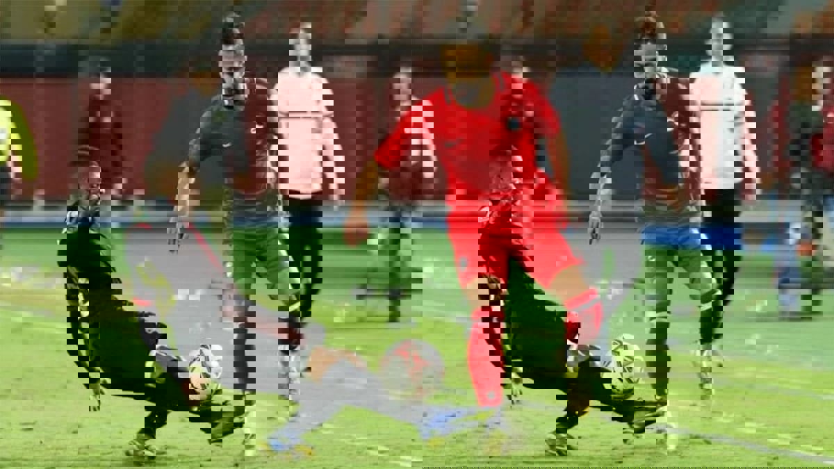 "كاف" يعاقب فيوتشر بسبب عدم قانونية مشاركة أحمد رفعت