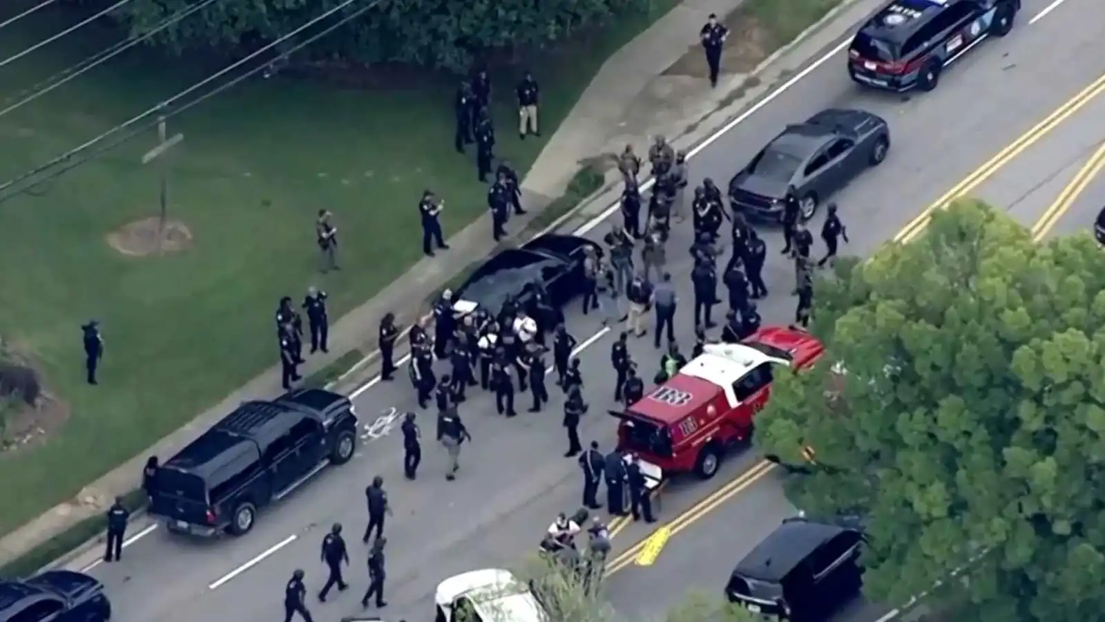 مقتل شرطي أمريكي بهجوم على مركز طبي في أتلانتا (فيديو)