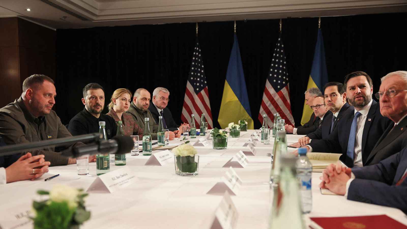 زيلينسكي يكشف "فرصة أوكرانيا" للصمود أمام روسيا