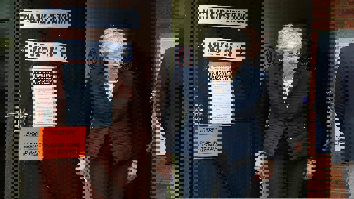 نتائج أولية: الناخبون يعاقبون الحزبين الرئيسيين في بريطانيا بسبب البريكست