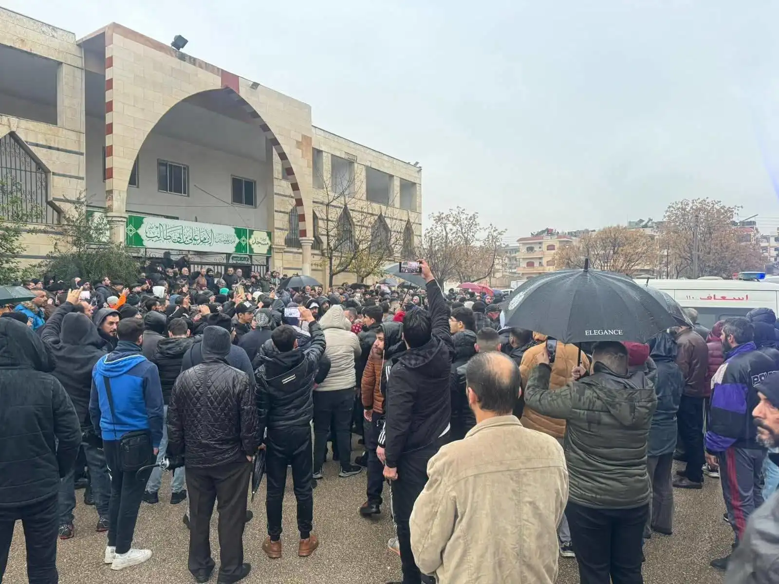 من مراسم التشييع