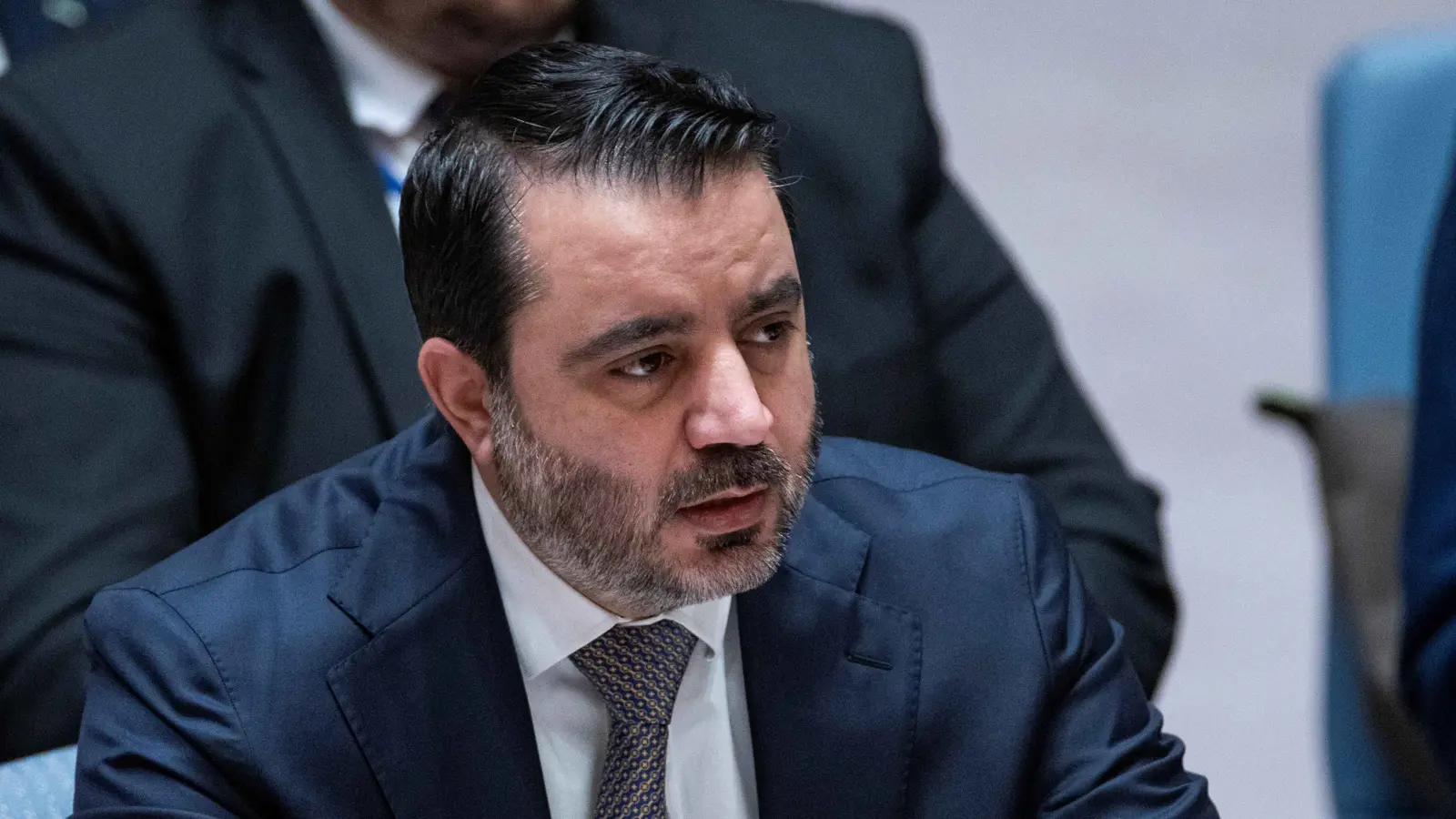 الشيباني يلتقي مسؤولين كباراً في واشنطن لبحث رفع العقوبات عن سوريا