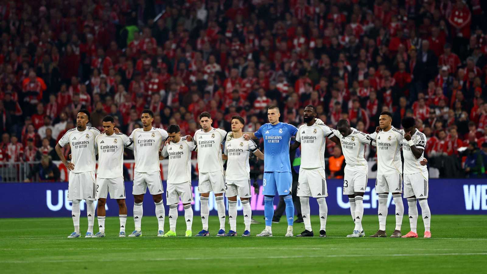 ريال مدريد يحسم موقفه بشأن "الممر الشرفي" في الكلاسيكو 