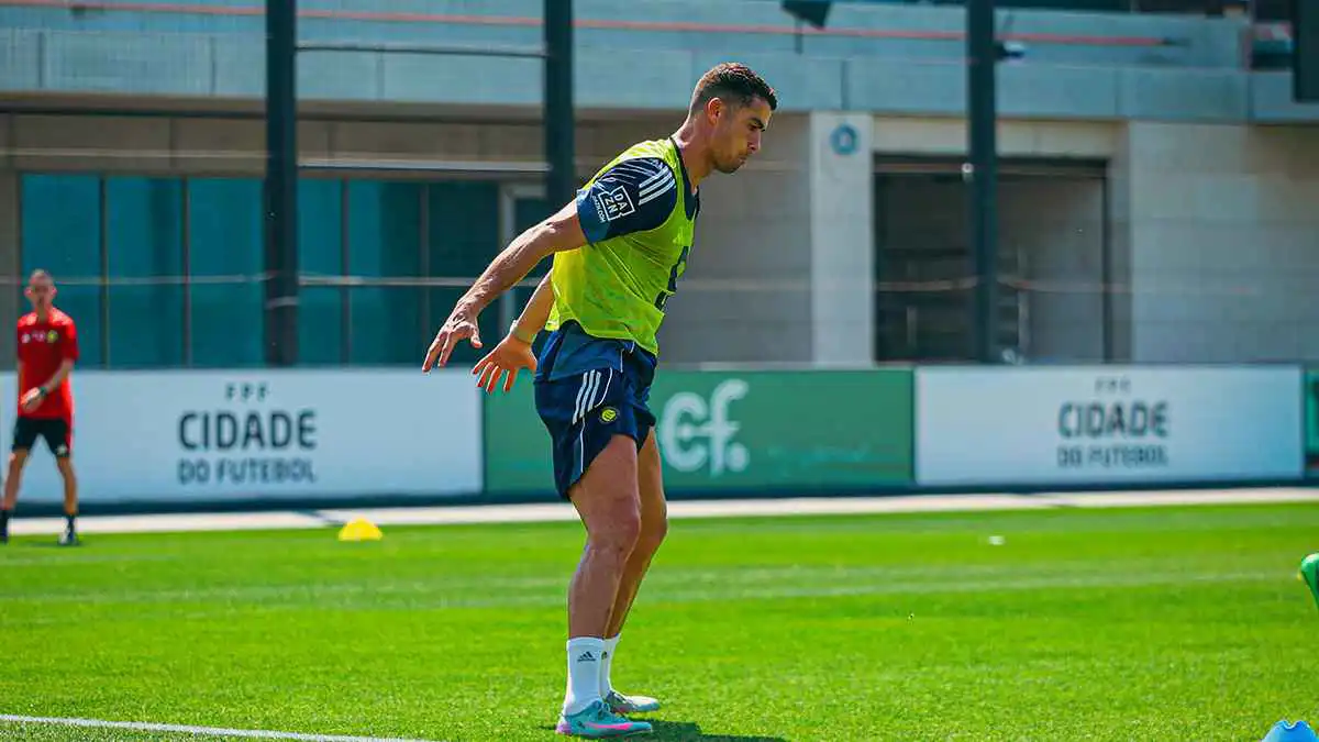 كريستيانو رونالدو يتدخل لإقناع غرينوود بالانضمام إلى النصر السعودي