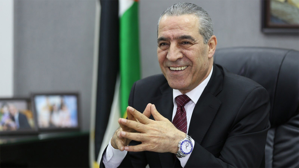 هل اختير حسين الشيخ خلفاً لصائب عريقات لإدارة ملف المفاوضات بمنظمة التحرير؟