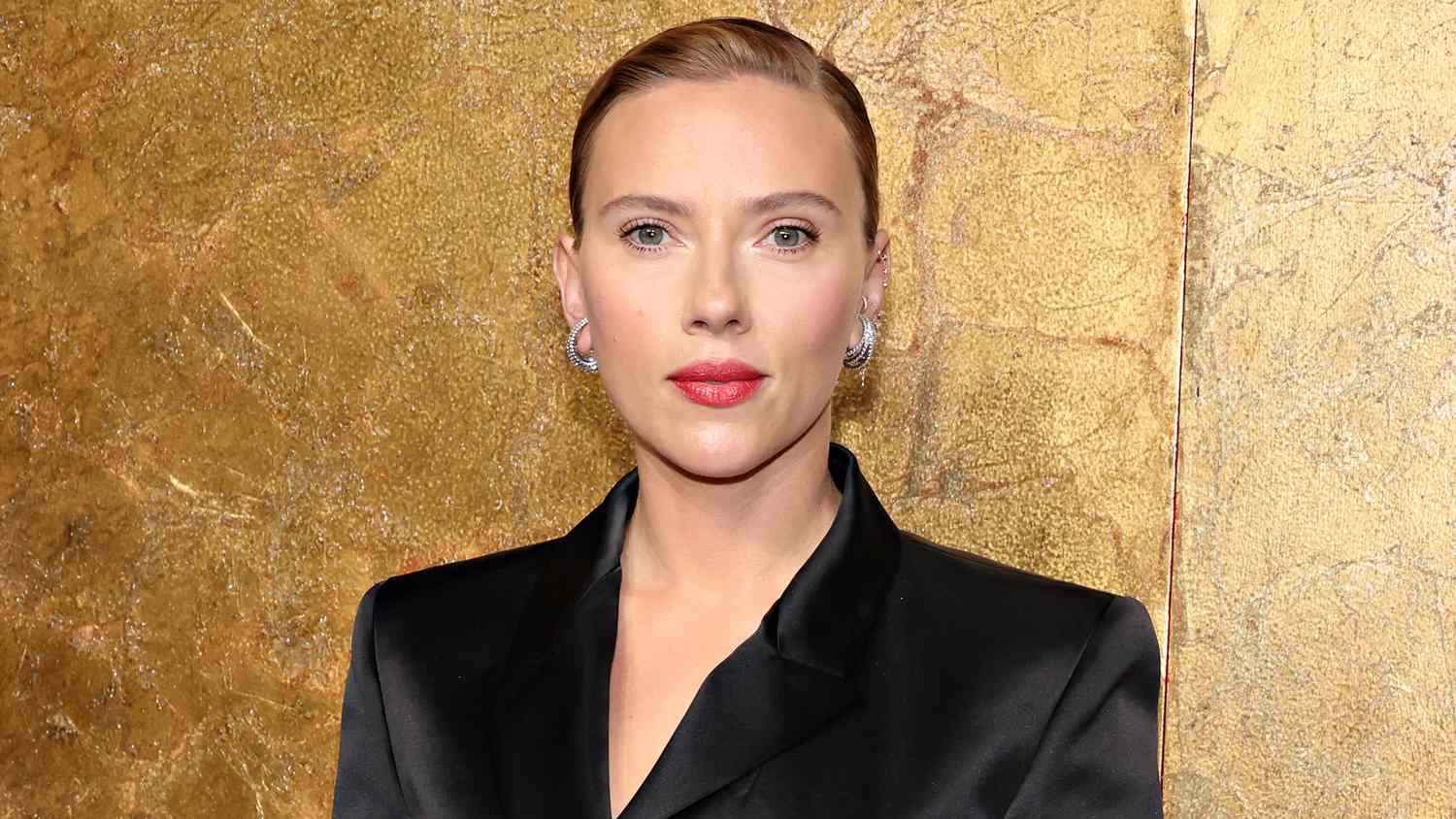 جوهانسون تخوض أولى تجاربها الإخراجية في مهرجان كان