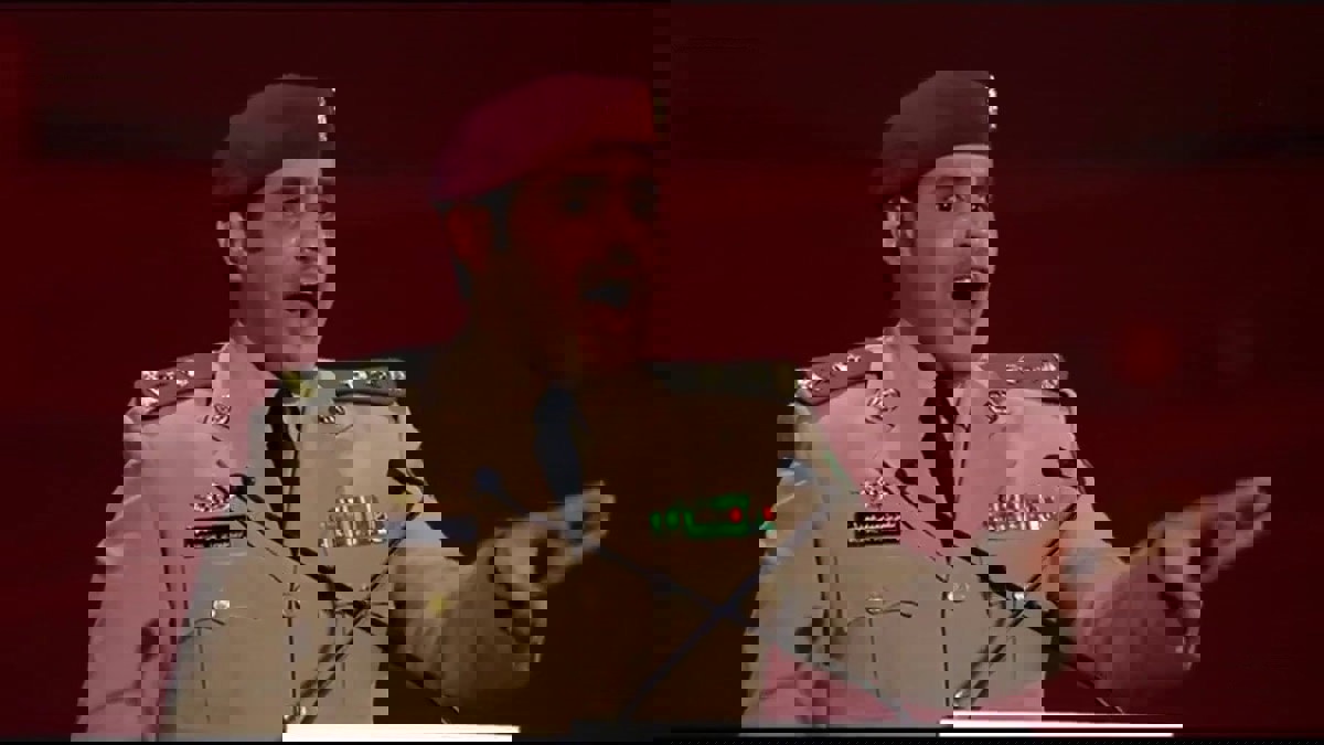 السياسة تحضر بقوة في قصيدة الشاعر السعودي مشعل الحارثي بمهرجان الجنادرية (فيديو)