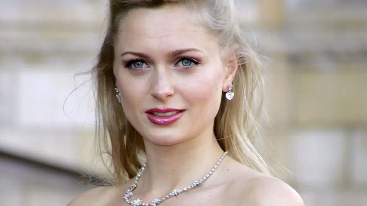 عارضة أزياء بريطانية تكشف تعرضها للاغتصاب على يد جيفري إبستين