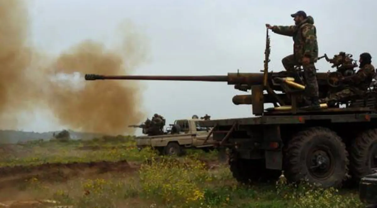 احتدام المعارك بين قوات الأسد والمعارضة في ريف اللاذقية