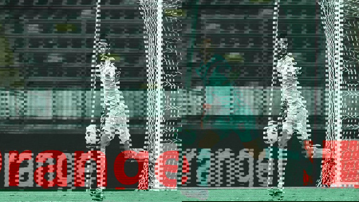 تقرير: ريال بيتيس يرغب بضم محمد الشناوي حارس الأهلي